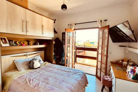 Sobrado à venda com 3 quartos, sendo 1 suíte,  em Chácara Recanto Verde, Cotia, SP