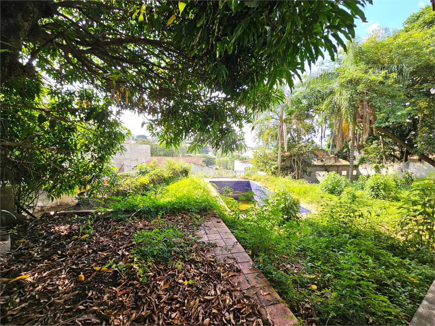 Terreno Comercial ou Residencial - Centro - 1.101m² Atibaia-SP