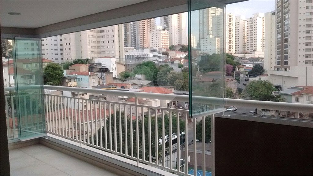 Condomínio Biografia Apartamento com 69m2 com 2 dormitórios e 1 vaga.Aceita Permuta