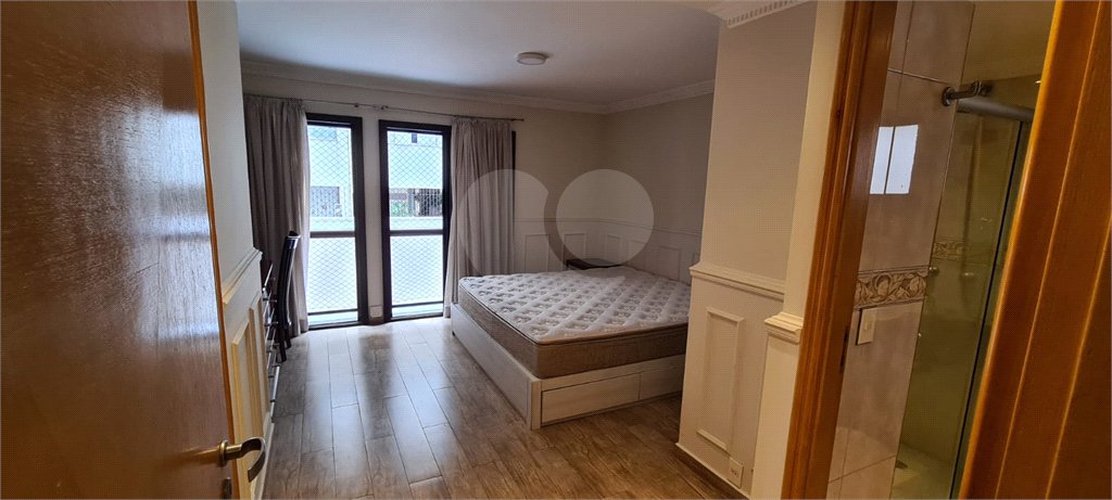 Apartamento para venda e locação de 130m² no Jardim Paulista com 2 suítes e 2 vagas.
