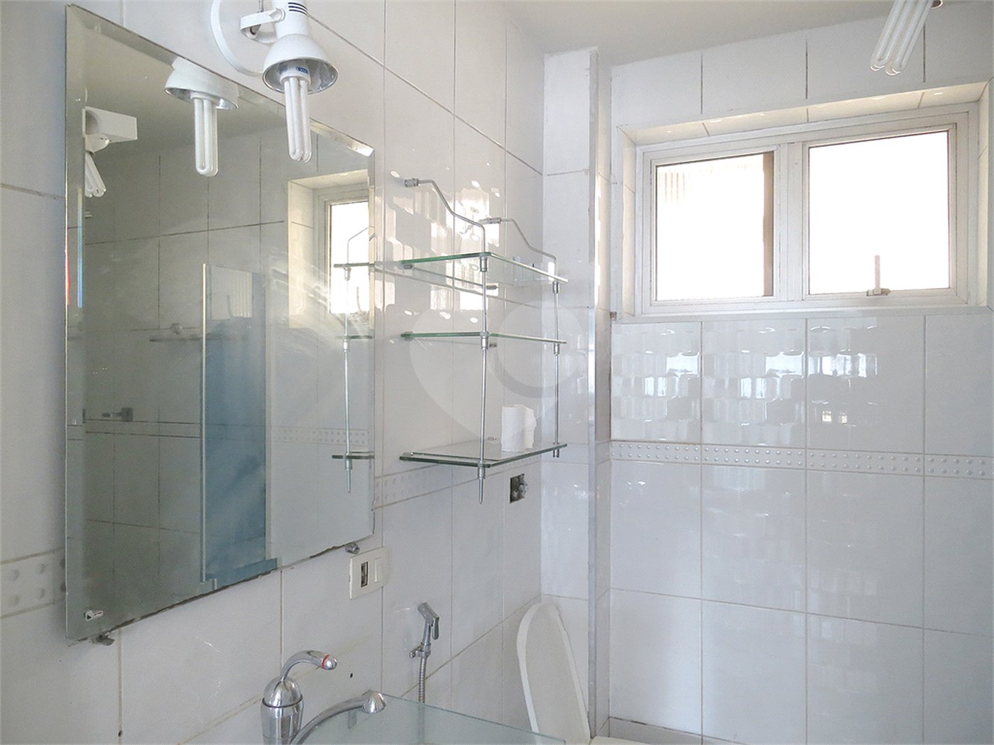 Apartamento com uma suíte na Bela Vista