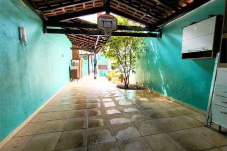 Sobrado à venda amplo, 3 quartos, 1 suíte, 3 vagas com piscina na Vila Indiana próximo à USP