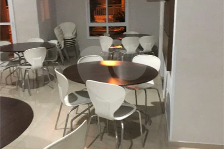 APARTAMENTO de 2 quartos (1 suíte) á venda em Santo André, 75m², 2 garagens fixas e cobertas, é entrar e morar!