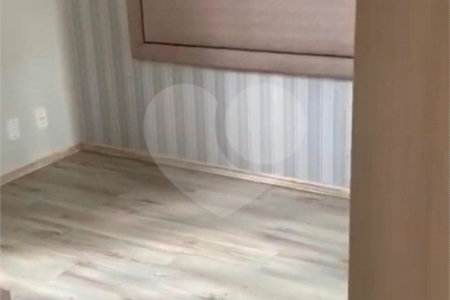 Apartamento no Condomínio Monte Logan.