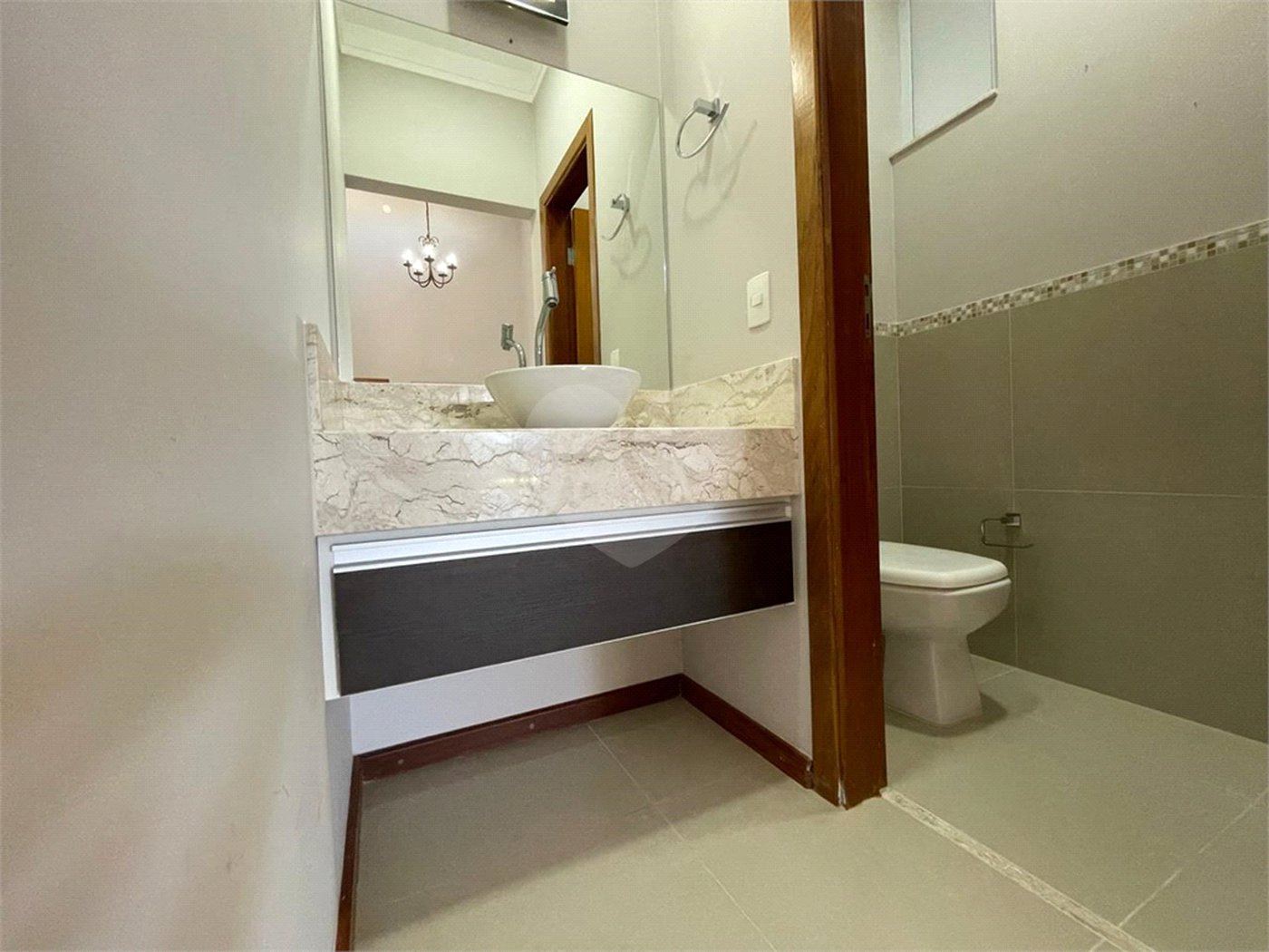 Casa de alto padrão, térrea no condomínio fechado Damha I em São Carlos.