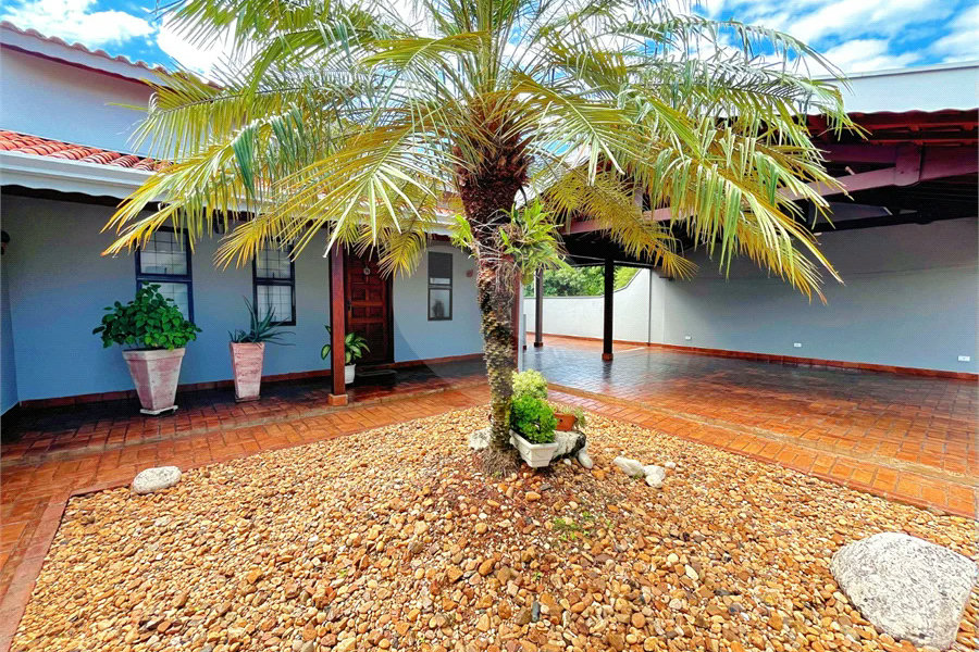 Casa à venda com 4 quartos, sendo 1 suíte,  em Loteamento Santa Rosa, Piracicaba, SP