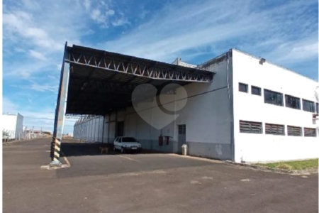 Galpão Comercial .