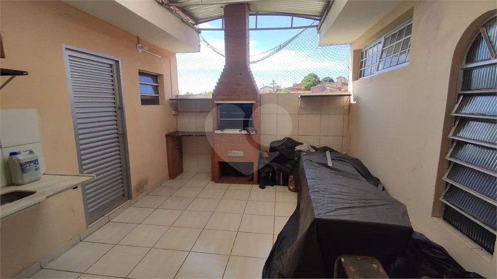 Apartamento à venda no Edifício Amarante no Bairro Jaraguá em Piracicaba - SP.