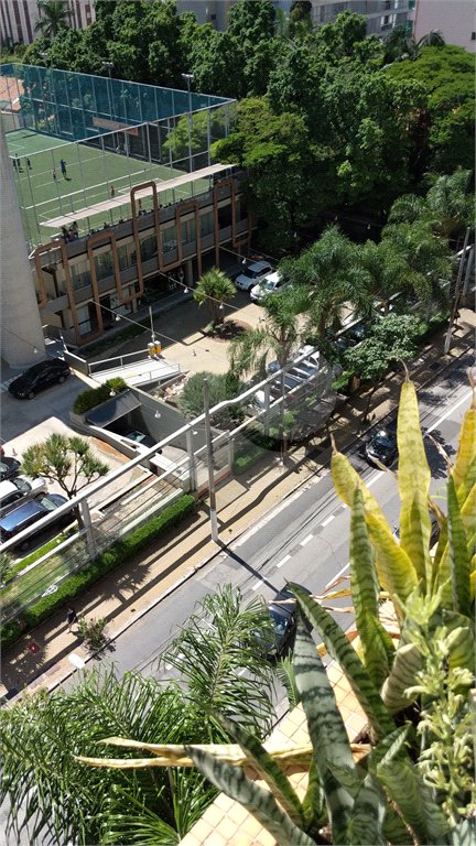 Apartamento à venda no bairro Bela Vista.