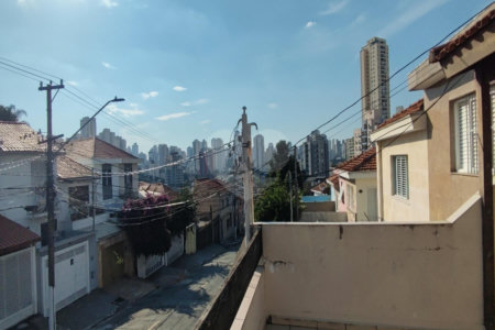 Sobrado com 125m² , 3 dormitórios , sendo 1 suíte , 2 vagas de garagem , à venda no Bosque da Saúde.