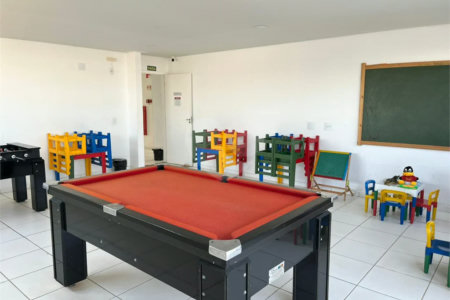 Apartamento à venda com 2 dormitórios e 1 suíte no 13 andar!