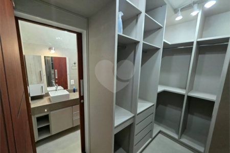 Sobrado 3 quartos 1 suíte e área de lazer