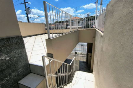 Sobrado à venda com 3 quartos, sendo 1 suíte,  em Vila Polopoli, São Paulo, SP