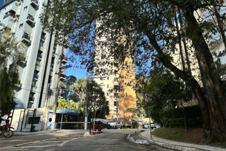 Apartamento à venda com 2 suítes em Vila Andrade, São Paulo, SP