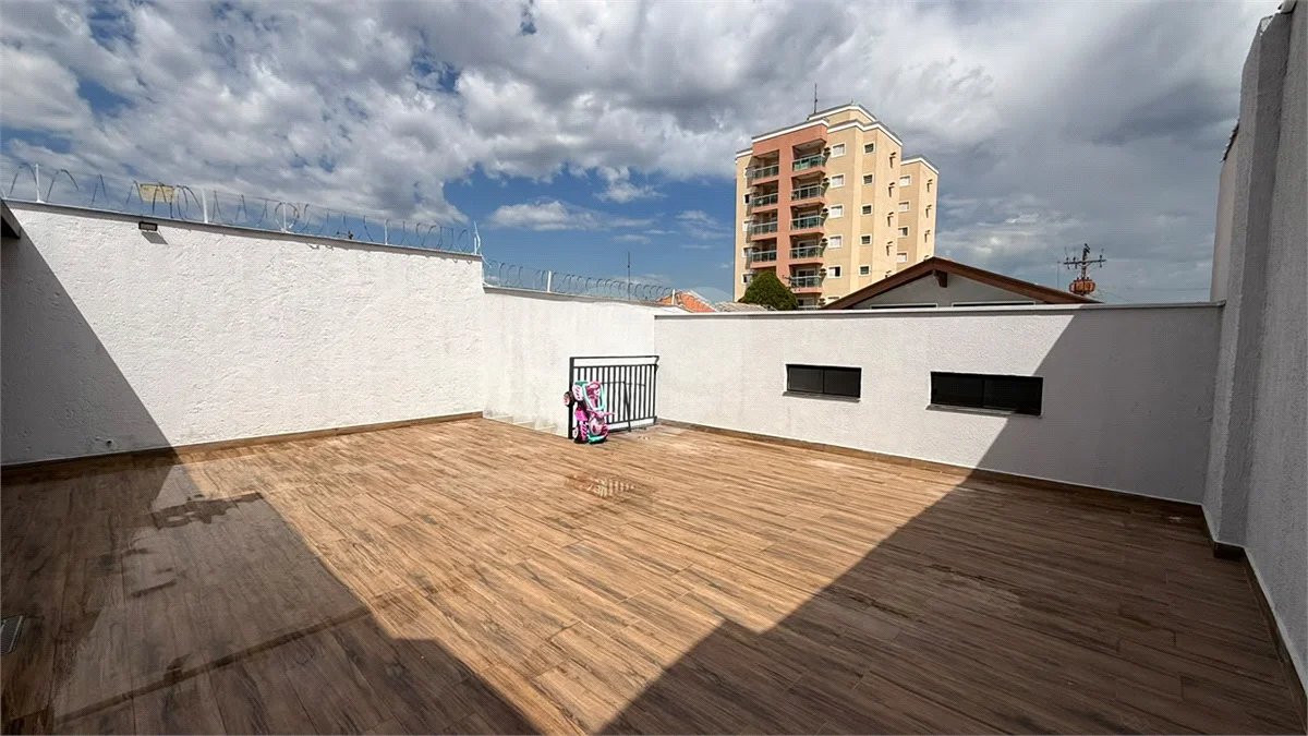 Casa a venda, composta por 2 casas separadas no Jaraguá em Piracicaba - SP.