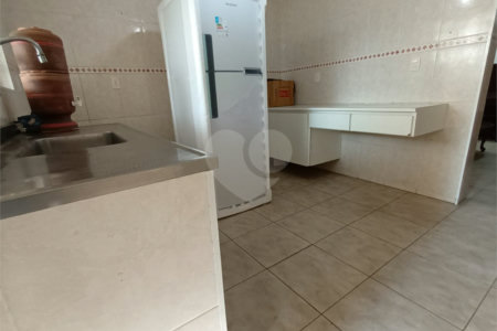Casa térrea com duas edículas para venda - Saúde, SP.