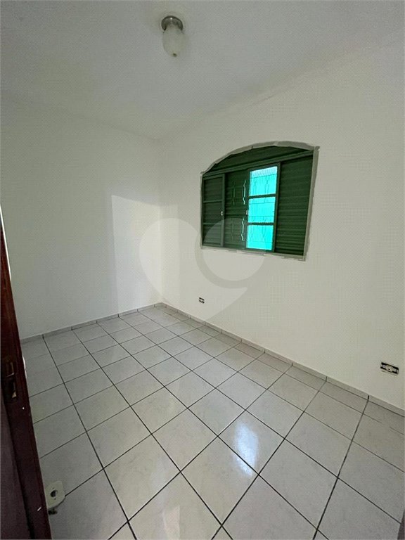 CASA A VENDA COM 125M², 3 DORMITORIOS, 1 SUITE, 2 VAGAS - VISTA LINDA - SÃO JOSÉ DOS CAMPOS/SP.