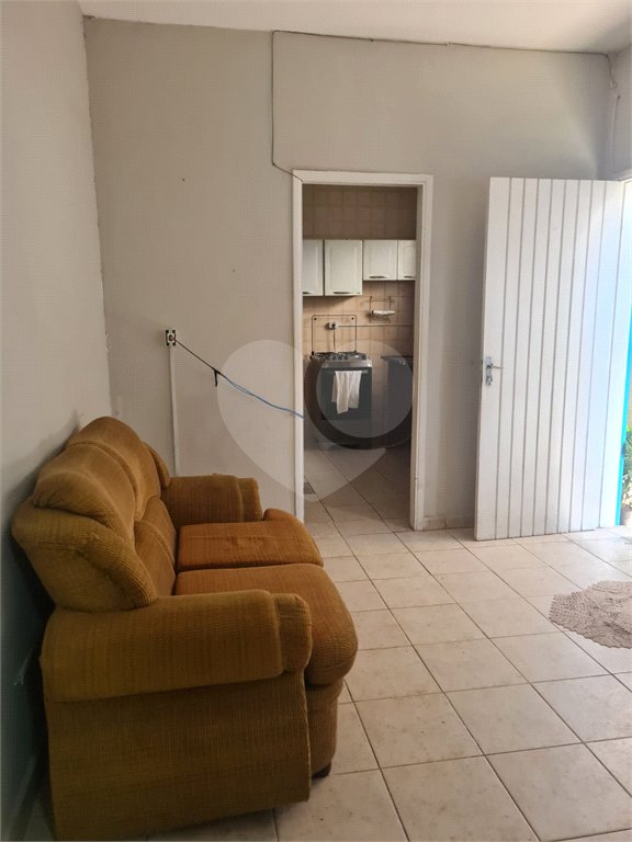 Casa à venda – 2 Quartos, 1 Vaga – 51,20 m² de área útil