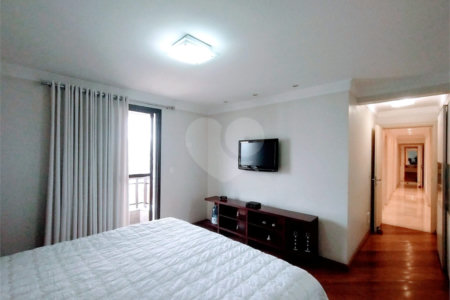 Apartamento para venda na Mooca com 4 suítes, 5 vagas. Condomínio Europa Cicero.