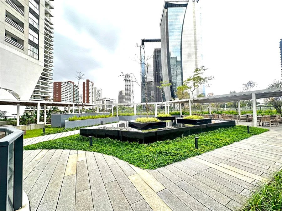 Apartamento à venda com 3 suítes em Chácara Santo Antônio, São Paulo, SP