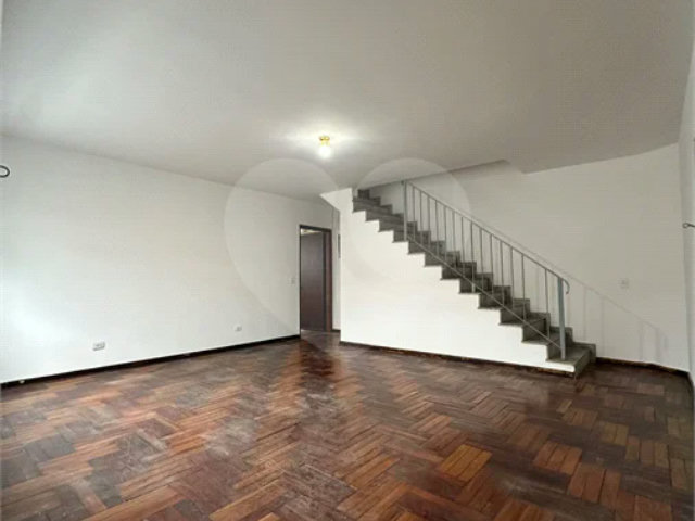 Sobrado à venda com 3 quartos, sendo 1 suíte,  em TREMEMBÉ, São Paulo, SP