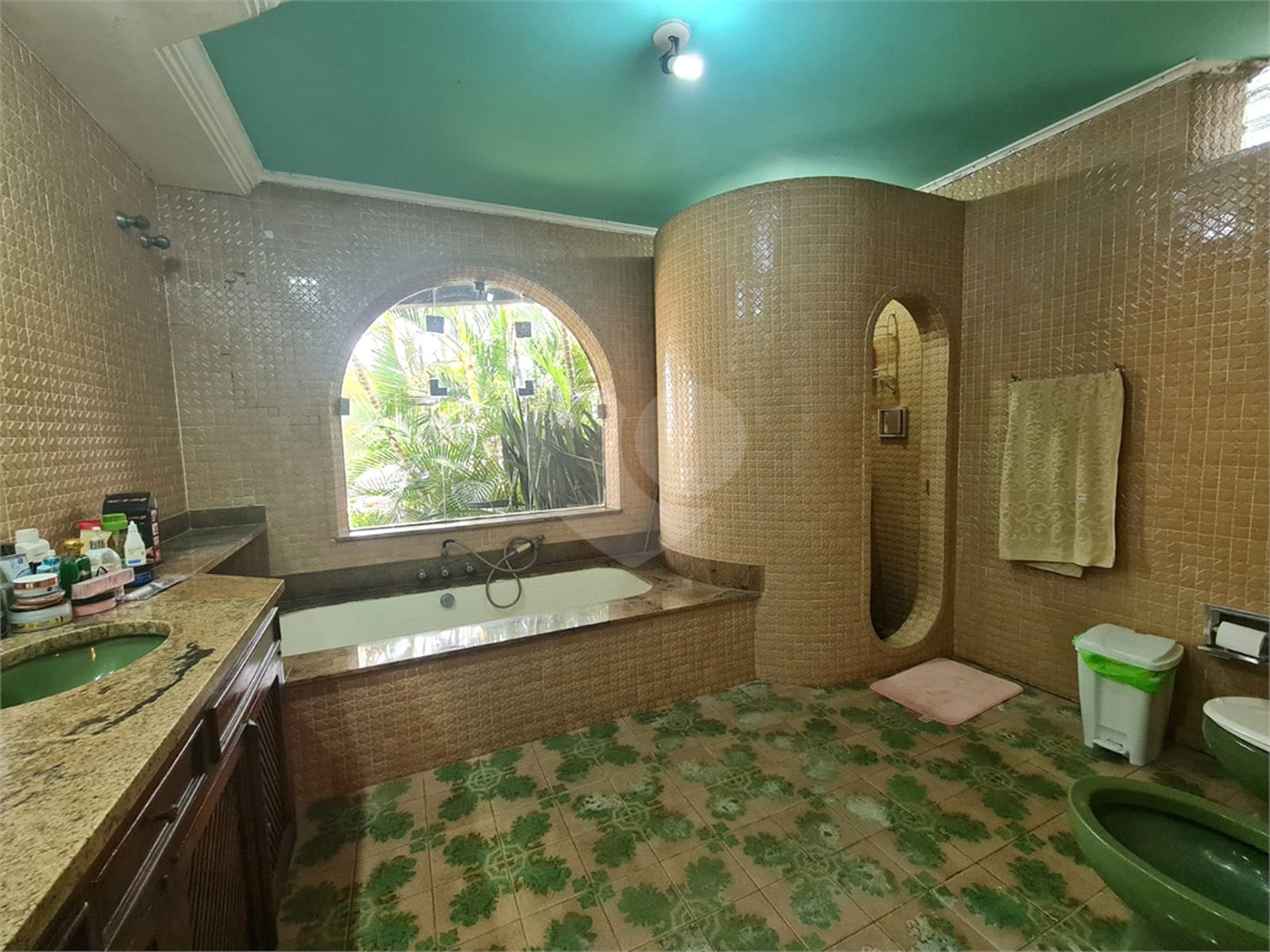 Casa à venda com 3 quartos, sendo 1 suíte, em Interlagos, São Paulo, SP