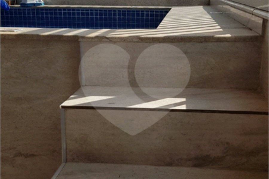 Cobertura Duplex à venda de 03 Quartos 1 suíte e 2 vagas Piscina Aquecida no terraço na Vila Zelina