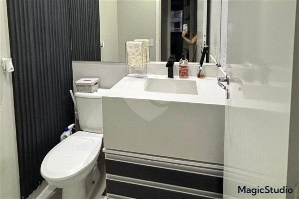 Apartamento com 57m², 2 dormitórios, sendo 1 suíte, 1 vaga, à venda no Brás.
