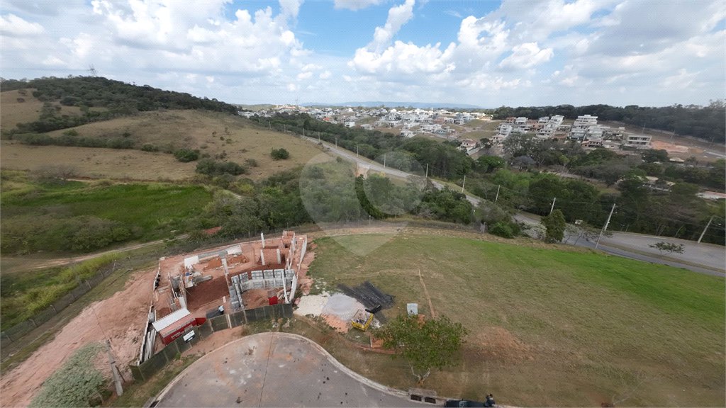 Imperdível! Terreno à Venda no Condomínio Santa Isabel em Louveira
