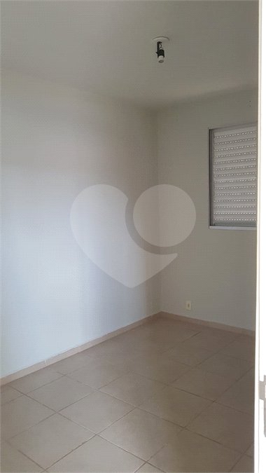 Apartamento padrão de 2 Dormitórios no Residencial Mont Vernon São Carlos