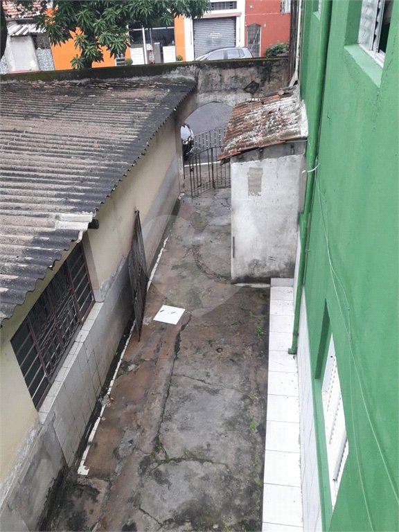 Terreno à venda de 251m² na Chácara Inglesa
