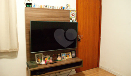 Apartamento à venda com 2 quartos em Residencial Parati, São Carlos, SP
