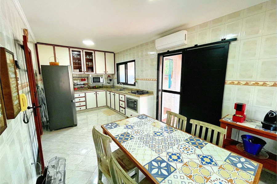 Casa à venda com 4 quartos, sendo 1 suíte,  em Loteamento Santa Rosa, Piracicaba, SP