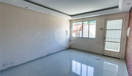 Casa em condomínio à venda com 2 quartos em Vila Mazzei, São Paulo, SP