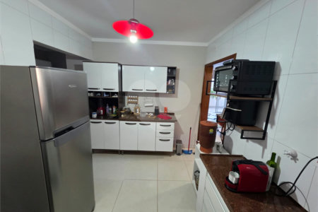 Casa à venda com 3 quartos, sendo 1 suíte,  em Jardim Nova Santa Paula, São Carlos, SP