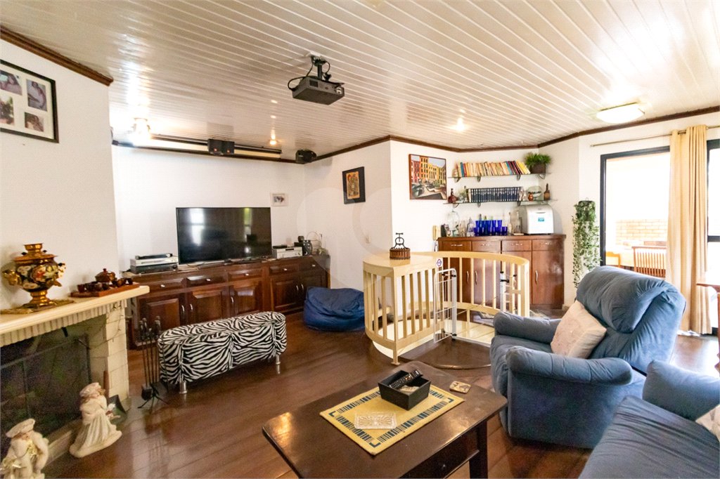 Cobertura à venda com 3 quartos, sendo 2 suítes, em Vila Olímpia, São Paulo, SP