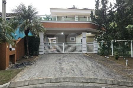 LINDA CASA PARA LOCAÇÃO COM 5 DORMITÓRIOS E PISCINA - Fernando Nobre – Cotia/SP