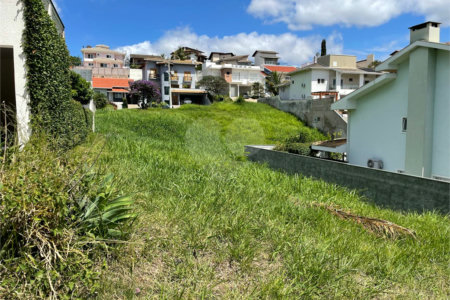 Terreno à venda em Villaggio Capríccio, Louveira, SP