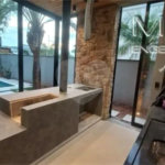 CASA NO CONDOMINIO ALPHAVILLE II COM 3 DORMITORIOS, 3 SUÍTES, 4 VAGAS, SÃO JOSÉ DOS CAMPOS/SP.