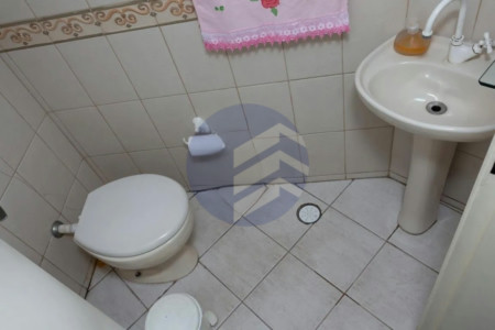 Sobrado à venda com 4 quartos, sendo 1 suíte, em Jardim Ester Yolanda, São Paulo - SP