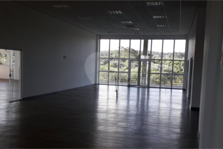 Prédio para alugar em Vila Salles, Atibaia, SP