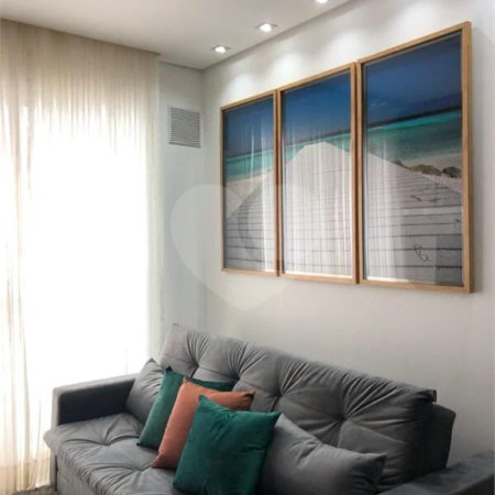Apartamento 32 m2, com 1 dormitório e 01 vaga de garagem