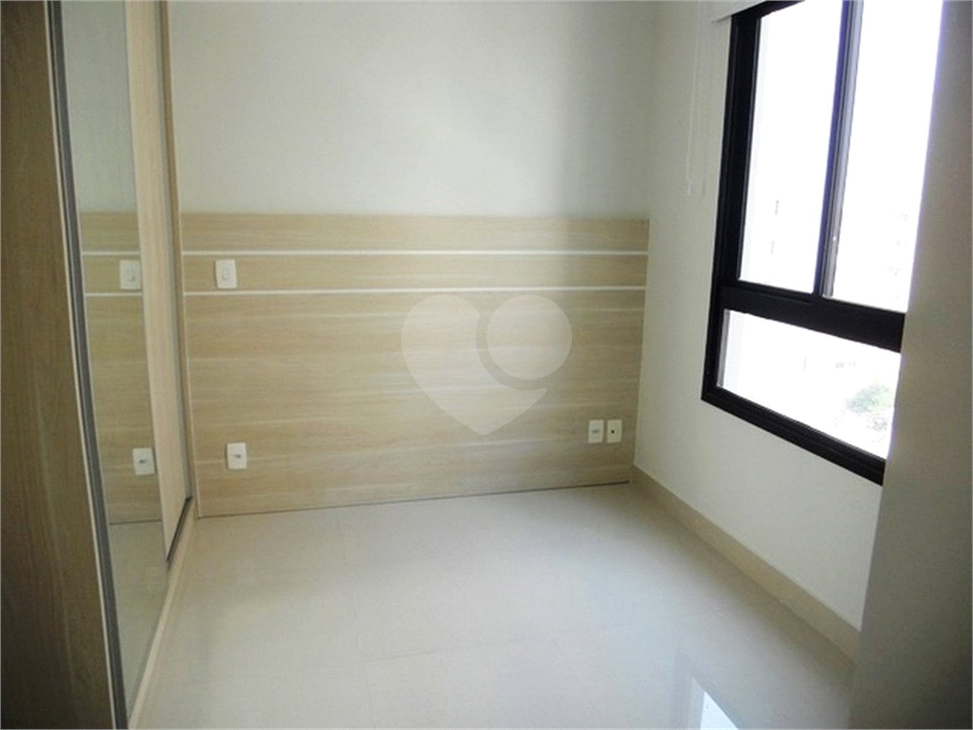 Apto Studio 32m2 - Metrô Saúde - Bom p/Investidor