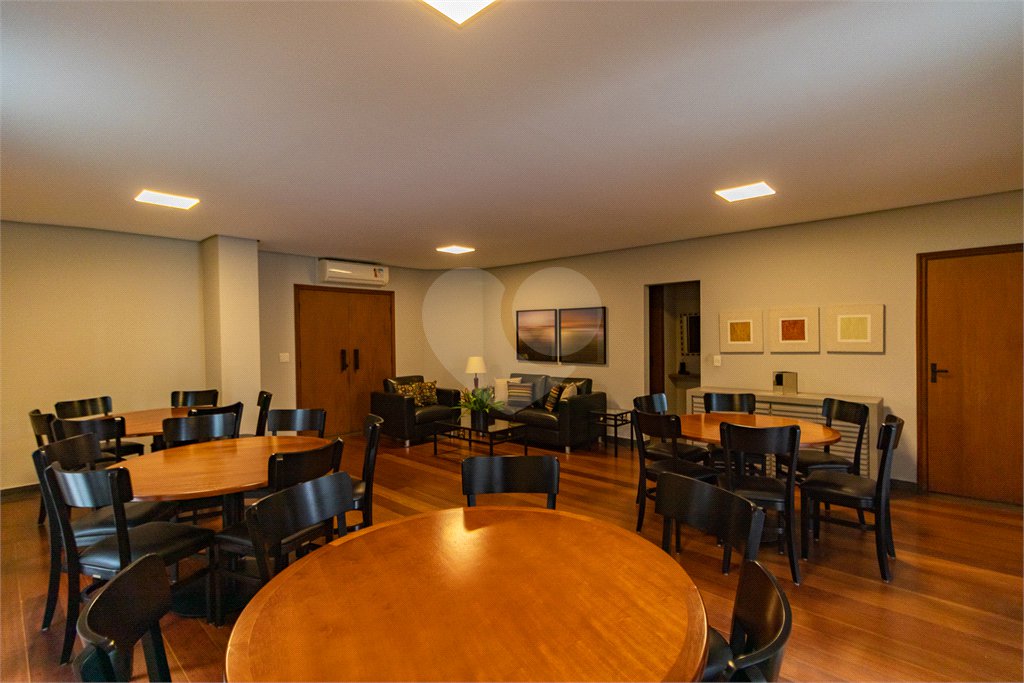 Cobertura à venda com 3 quartos, sendo 2 suítes, em Vila Olímpia, São Paulo, SP