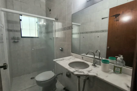 Sobrado à venda com 3 quartos, sendo 1 suíte, em Butantã, São Paulo, SP