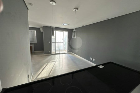 Apartamento MOBILIADO à venda. ÓTIMA OPORTUNIDADE!