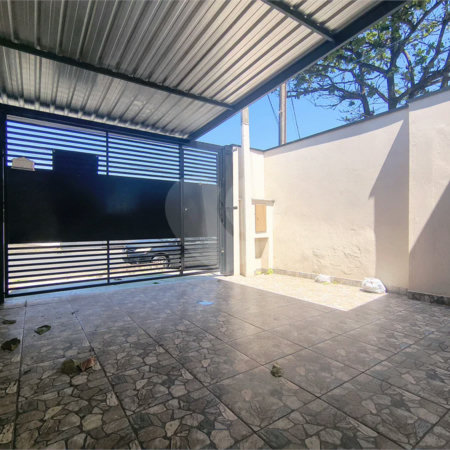Casa para Locação no Jardim Pau Preto – Indaiatuba/SP - 3 dormitórios, quintal e garagem com portão manual