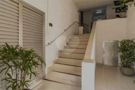 Apartamento á venda no Centro de São Paulo de 26m² com 1 dormitório