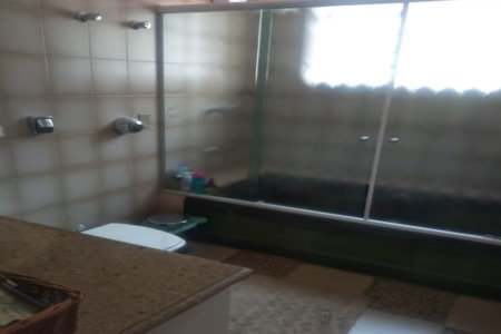 Casa à venda com 3 quartos, sendo 1 suíte, em Jardim Bonfiglioli, São Paulo, SP