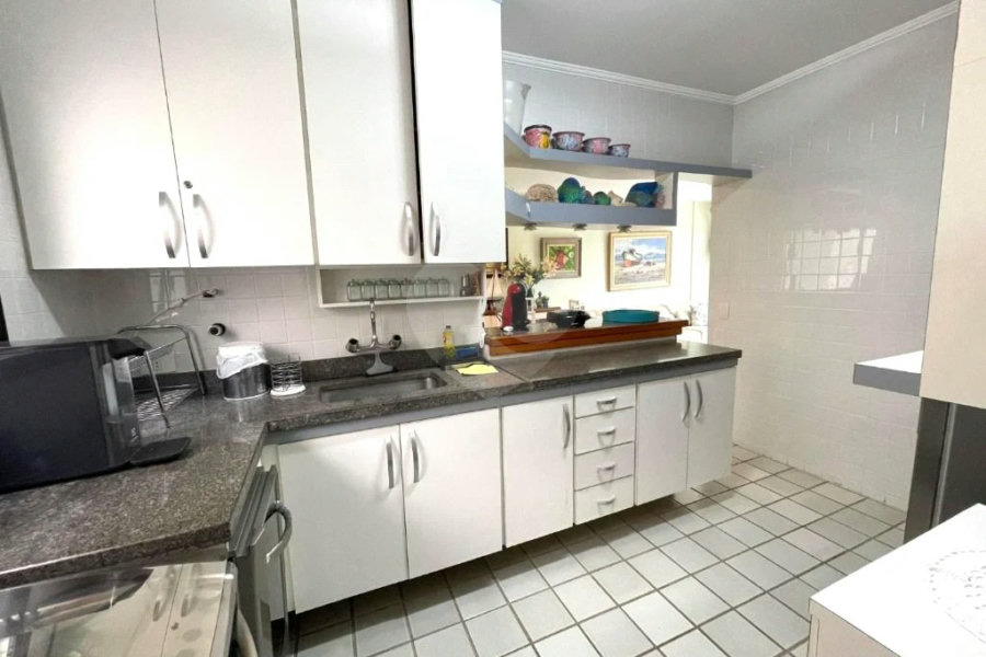 Apartamento à venda com 3 quartos, sendo 1 suíte, em Riviera de São Lourenço, Bertioga, SP